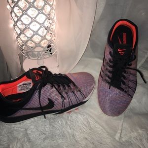 NIKE FREE TR 6 running shoes. Size 6.5